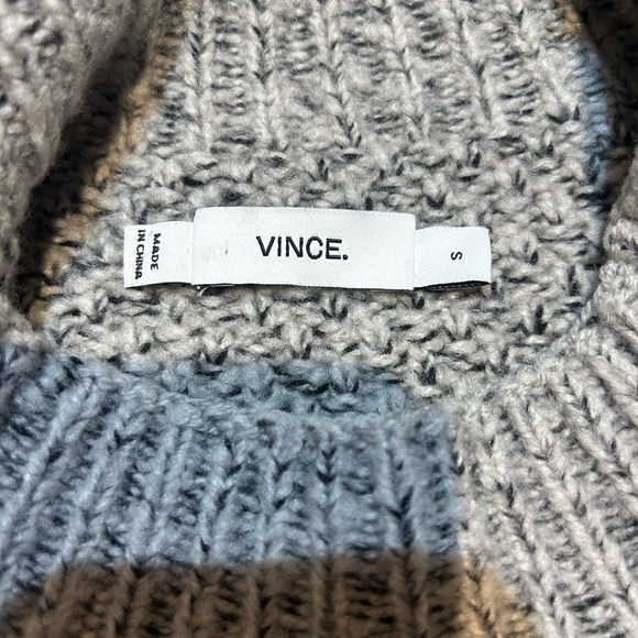 • Vince • Seed Stitch Crew in Pebble/Gray - Picture 11 of 12
